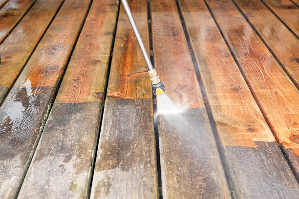 Best Pressure Washing Siding  in Flemington, NJ